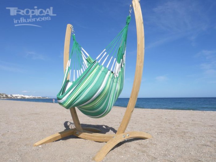 Hamac chaise verte avec support bois